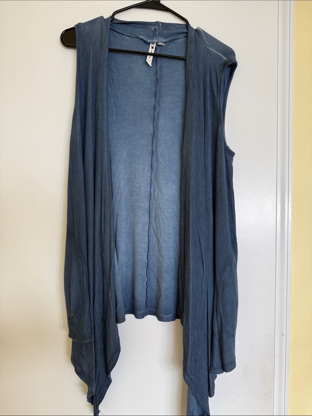 Cable & Gauge Blue Draped Sleeveless Cardigan